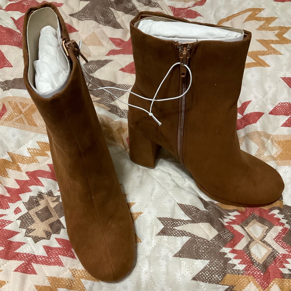 Rachel Zoe Maya boot Sz 8 Chestnut